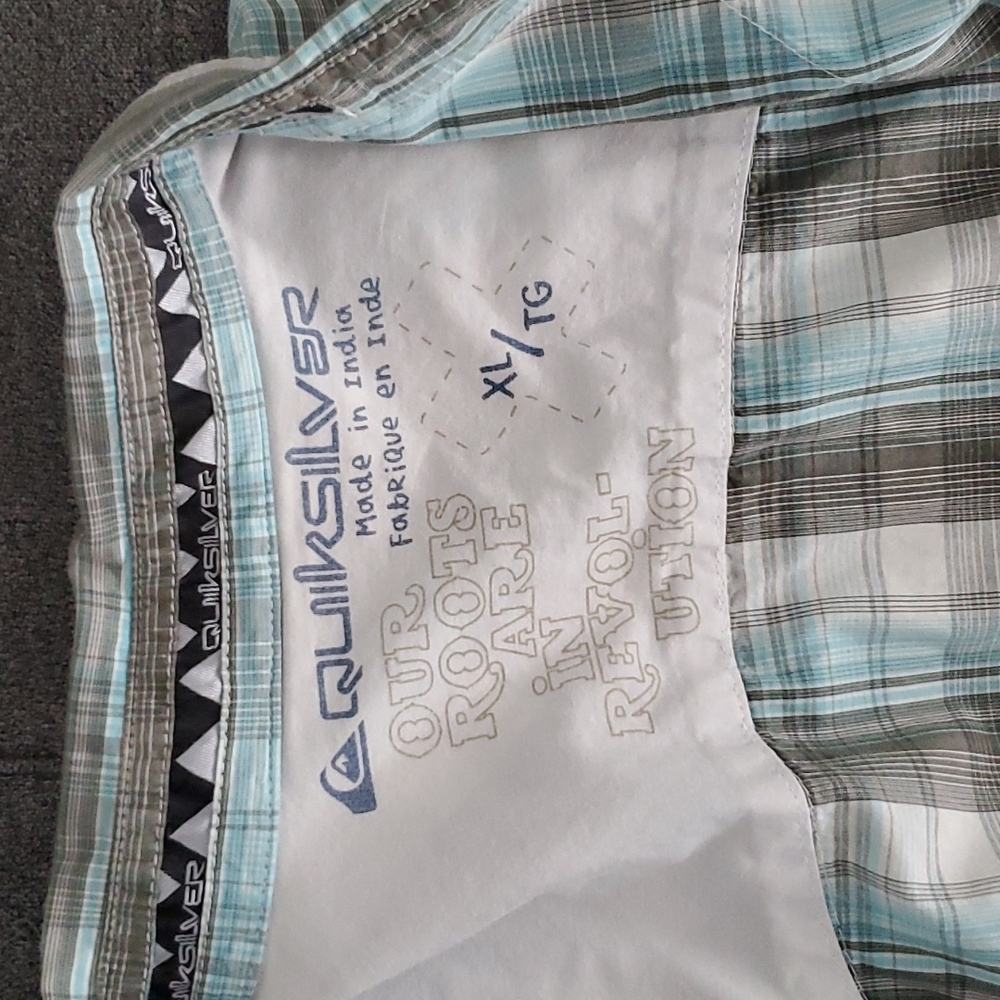 Quicksilver button down - Picture 5 of 9